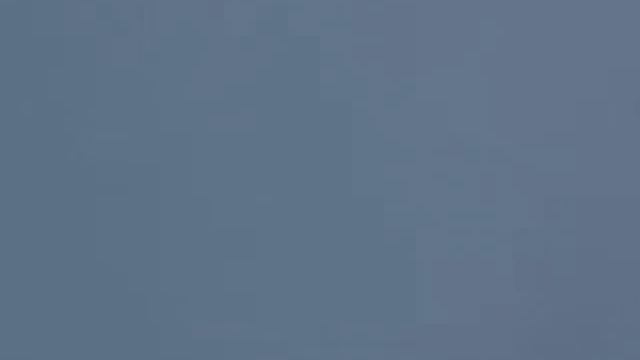 "FOX" rocket with pink smoke and flame смотреть онлайн