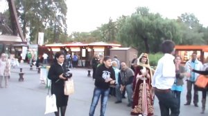 Ингуши и чеченцы в париже,лезгинка под эйфелевой башней