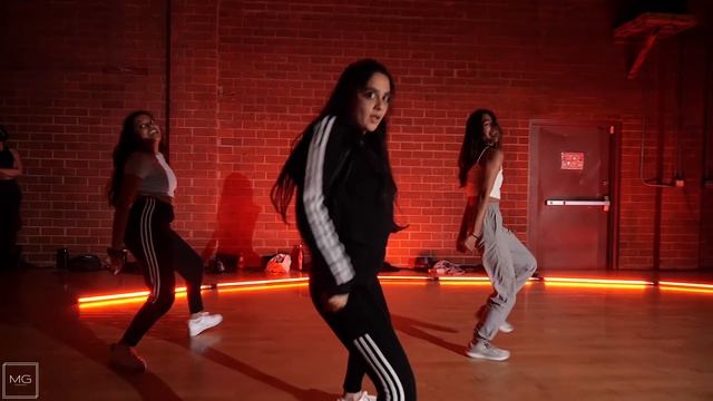 SHARARA DANCE VIDEO - Shivani Bhagwan and Chaya Kumar Choreography  BollyFunk