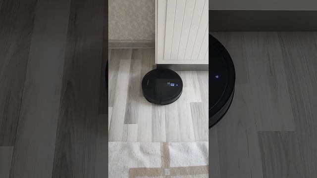 Робот пылесос Polaris PVCR 4105 WI-FI IQ Home Aqua