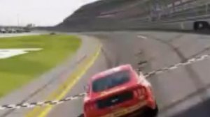 Cars king crash en forza horizon