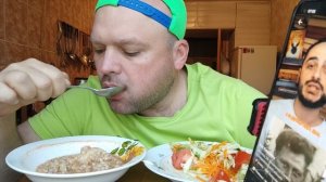 ОБЖОР перловка с грудкой и салат/мукбанг с утречка