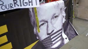 В Лондоне начались слушания по делу основателя "Викиликс" Джулиана Ассанжа