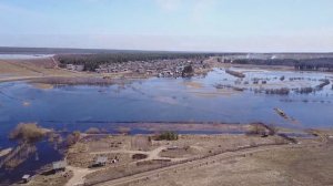 Половодье в верховье реки Вычегды.Село Помоздино в Республике Коми