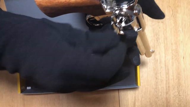 Револьвер Кольт кавалерийский с 6 патронами, Cal.45 cavalry revolver with 6 bullets, Denix 1-1191/N