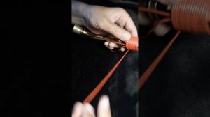 Установить трость для саксофона с помощью верёвки. ЛАЙФХАК.