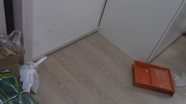 КРАСИМ КОРИДОР И КУХНЮ. смотреть онлайн