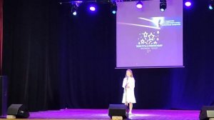 Макарова Екатерина, 11 лет,  "Город влюбленных людей" (В.Гамалия, В.Орлов)