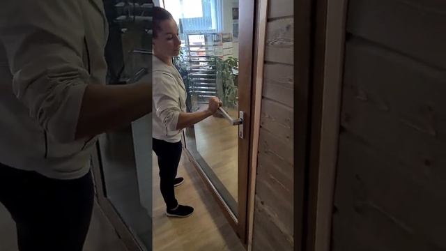 Тёплое раздвижное остекление террасы, веранды, балкона, беседки.   Югами