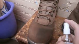 Обработка обуви против воды