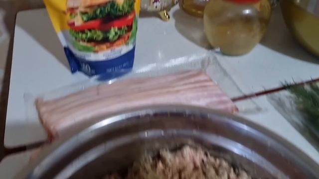 Покупочки.Готовлю вкуснейшую корейку в аэрогриле, а котлеты с сыром в беконе , зажариваю в духовке. смотреть онлайн