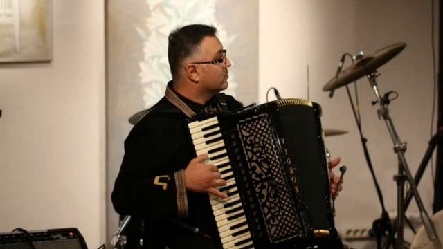 Shevket Zmorka-Ruminska igra(L.Pavkovič) смотреть онлайн