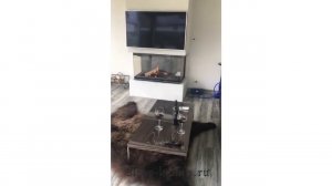 Трехсторонний камин с телевизором и топкой Астов ПЗС 10057 в коттедже