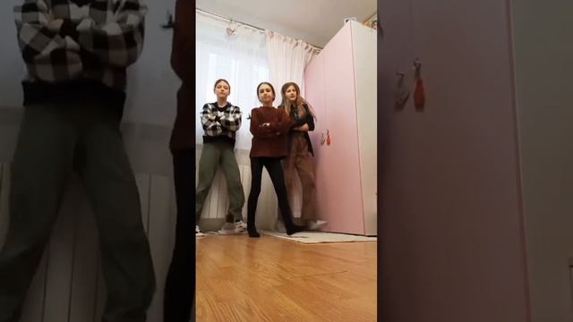 как же красиво он ведёт машину #тренд #dance #танец