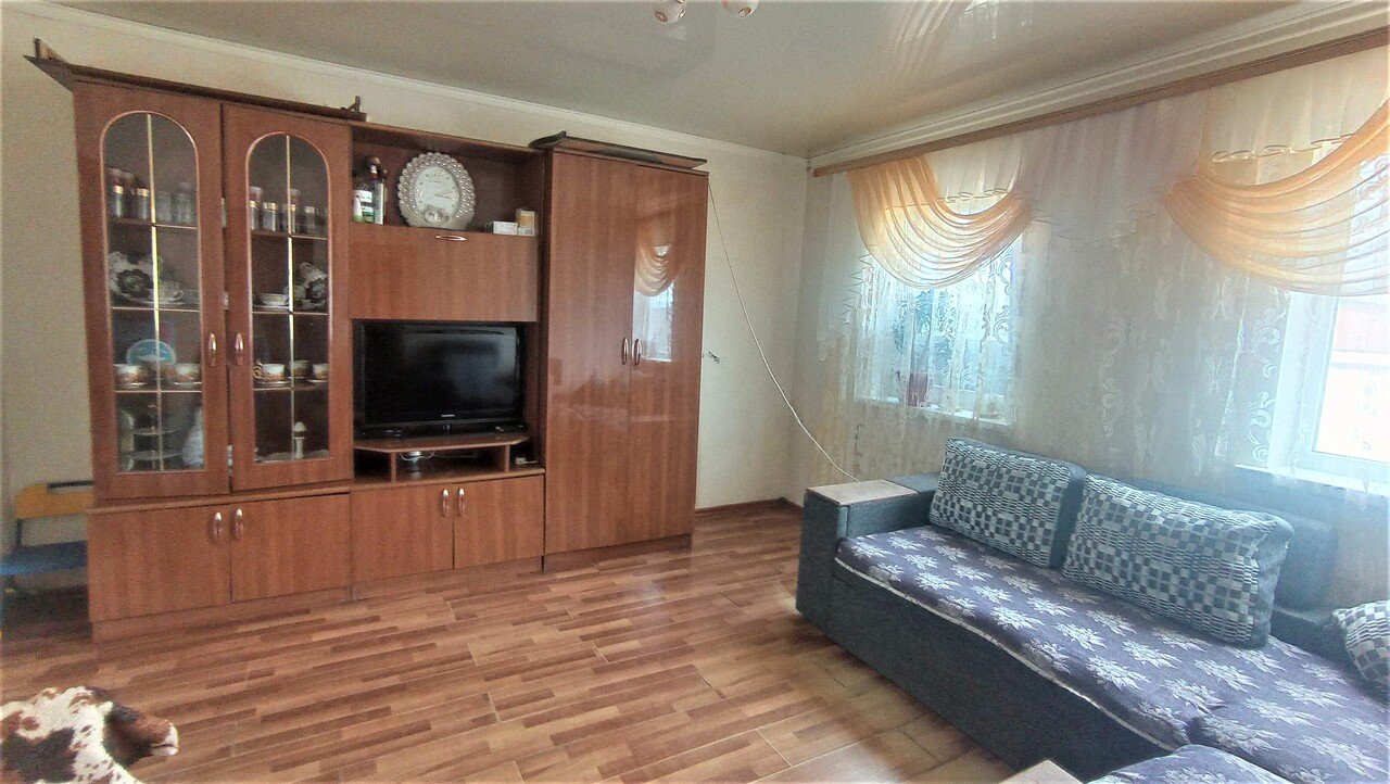 Дом 4 комнаты недалеко от моря! смотреть онлайн