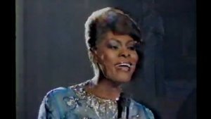 Dionne Warwick - Who's Zoomin' Who (One Minute Video Clip | Aretha Franklin Cover | 1986)
