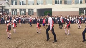 Вальс на выпускной. Флешмоб на выпускной. Медленный вальс