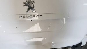Peugeot Traveller Long - Сложный ремонт двери багажника.