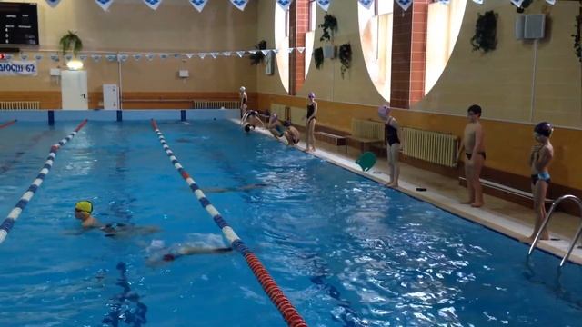 На уроках по плаванию с Заслуженным Тренером по плаванию Постовым А И смотреть онлайн