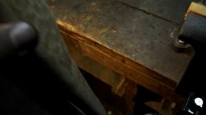 Как намертво насадить топорище топора. Восстановление топора найденного на металлоприемке.