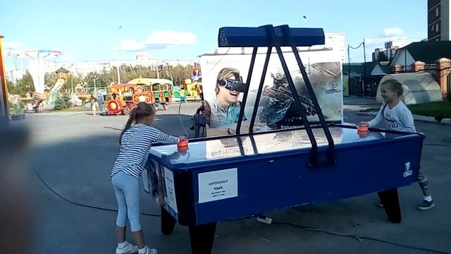 Видео как мы в парке сагайдак катаемся на гироскутерах часть 4 смотреть онлайн