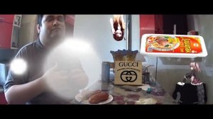 РУСЛАН ГИТЕЛЬМАН КУШАЕТ