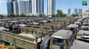 Рамзан Кадыров принял участие в передаче крупной партии специальной техники для бойцов в зоне СВО