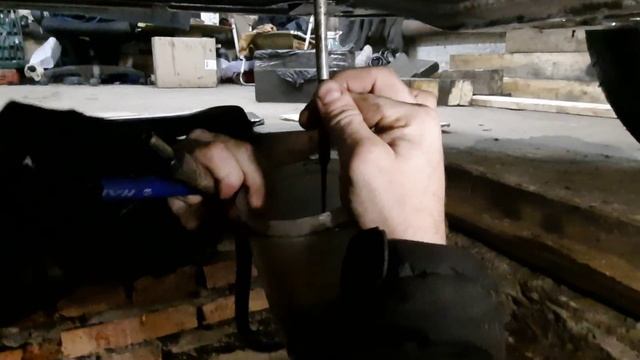 Лада хрей кросс полнная замена масла в двигателе H4M.mp4 смотреть онлайн