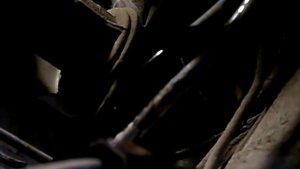 течёт топливопровод.