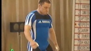 Олег Перепеченов рвет 177.5 кг.2002 год..flv