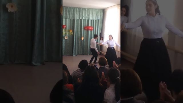 Артезиан, День учителя, лезгинка ! смотреть онлайн
