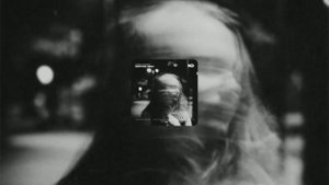 Lynnic & ItsArius - Drifting Away