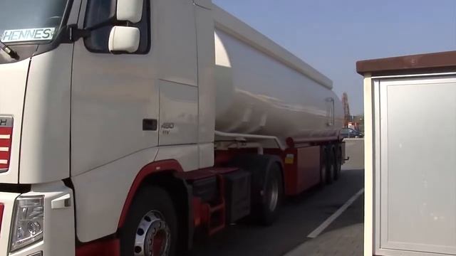 Автоматическая мойка грузовых автомобилей TAURUS с опцией JETSTREAM от CHRIST WASH SYSTEMS смотреть онлайн