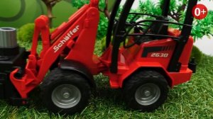 Игры в игрушки для мальчиков: машины-помощники BRUDER на ферме! Герой Ben10 в новом видео