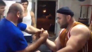 Рука железная! стальная!
