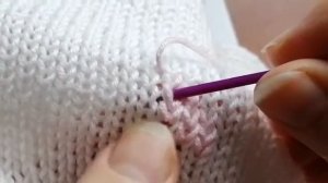 Вышивка по лицевой глади иглой.