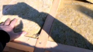 Кам мы утепляем кровлю и чердачное перекрытие в одноэтажном шале проекта Ле Шале 127.