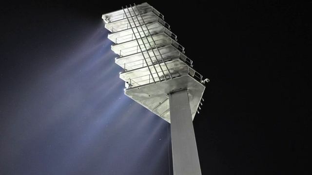 UCBC: футбольный прожектор смотреть онлайн