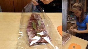 Деликатес брюшина в рукаве запеченная в духовке.