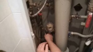 Ставим счетчики. Ищем давление горячей воды.