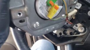 How to remove driver airbag steering wheel on Mercedes ML500 ML350 GL450 GL550 W164 X164