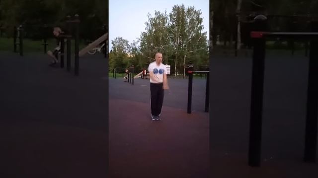 cris-cross jumping rope workout. Двойные прыжки на скакалке крест на крест.