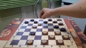 Шашечная комбинация "турецкий удар".