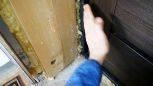 Входные двери текут и воруют тепло - что делать если входная металлическая дверь потеет и сифонит