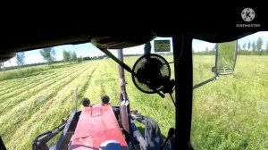 Сенакос на МТЗ 82 ,вид с кабины трактора.
