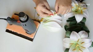 СВЕТИЛЬНИК-БУКЕТ  ИЗ АЛЫХ РОЗ  И ЛИЛИЙ// ЛИЛИИ ИЗ ИЗОЛОНА// ВОЛШЕБНЫЙ  НОЧНИК СВОИМИ РУКАМИ