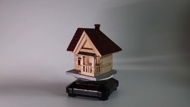 Вращающийся подиум на солнечной батарее REZWIK7 смотреть онлайн