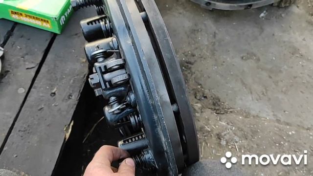 Буксує зчеплення, розбиває лапки та вижимний. ЮМЗ-6 смотреть онлайн