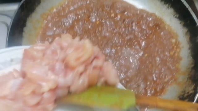 Peri peri chicken | how to make peri peri chicken | chicken peri peri bake | @FoodfusionPk смотреть онлайн