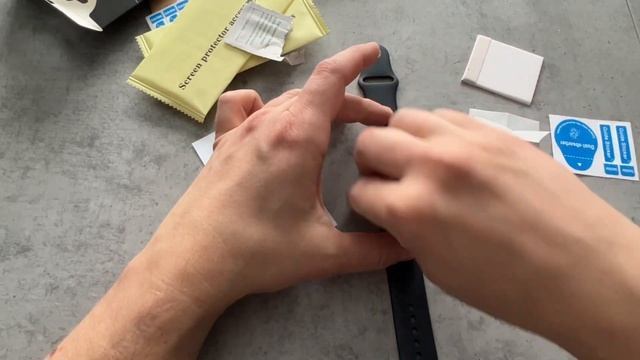 Оригинальный способ оклейки Apple watch series 8 45мм защитной пленкой. Повреждение сетки динамика. смотреть онлайн